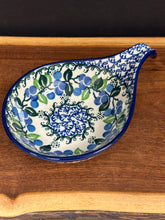 Load image into Gallery viewer, Ladle Rest 4.5” - Blue Berries
