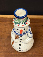 Load image into Gallery viewer, Snowman, Candle Holder - Holly Wreath
