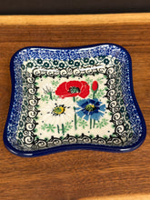Load image into Gallery viewer, Fluted Dipping Dish - U4968
