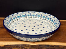 Load image into Gallery viewer, Pie Plate, Smooth Rim 10&quot; - Bachelor Button
