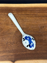 Load image into Gallery viewer, Spoon, Medium 6.25” - True Blue
