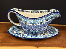Load image into Gallery viewer, Gravy Boat, 16 oz - Blue Yonder
