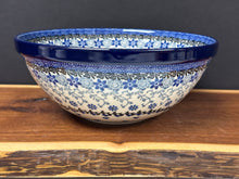 Load image into Gallery viewer, Bowl, Nesting 9&quot; W - Silver Lace
