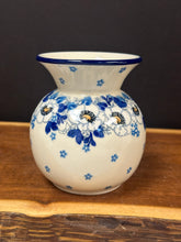 Load image into Gallery viewer, Vase, Bubble 4.25” - White Poppy
