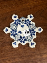 Load image into Gallery viewer, Ornament, Flat Snowflake - Silver Lace
