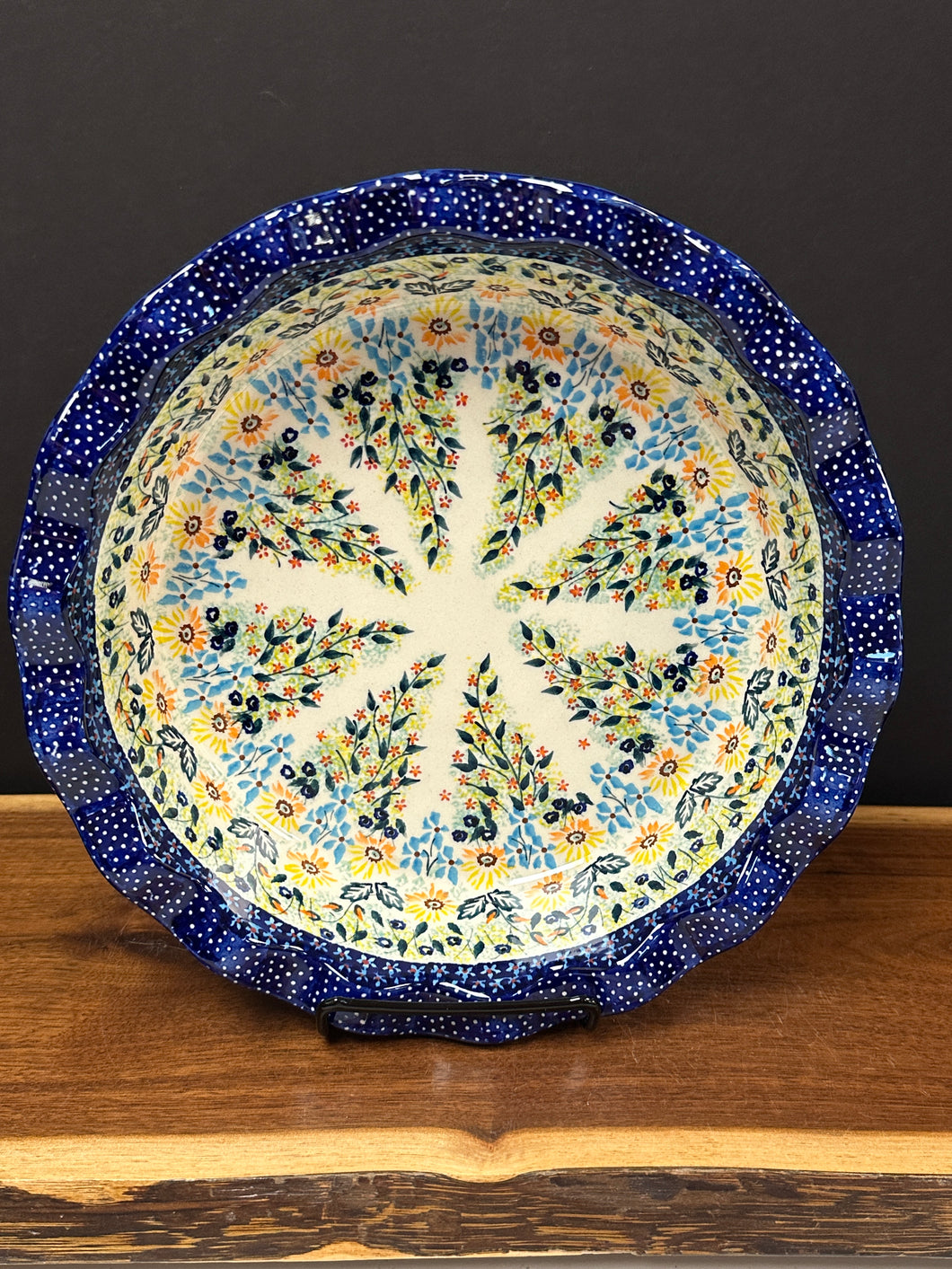 Pie Plate - Draped in Gold