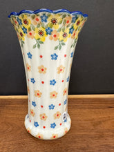 Load image into Gallery viewer, Vase, Fluted, 6.75" - Buttercup
