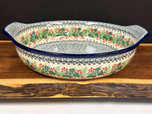 Load image into Gallery viewer, Baker, Round w/Tab Handles, 10.25" - Holly Berry
