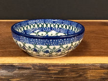 Load image into Gallery viewer, Bowl, Prep/Soy - Tulip Trellis
