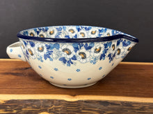 Load image into Gallery viewer, Bowl, Batter 1 Qt. - White Poppy
