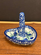 Load image into Gallery viewer, Ring Holder - Huckleberry
