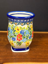 Load image into Gallery viewer, Mug, Pedestal 12 oz - Sunny Bouquet

