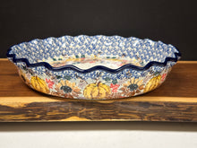 Load image into Gallery viewer, Pie Plate, Fluted 10" - U4741 - U3
