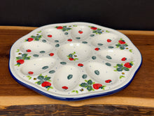 Load image into Gallery viewer, Egg Plate, 8 Count - Strawberries
