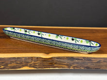Load image into Gallery viewer, Olive Boat - Olive Pattern
