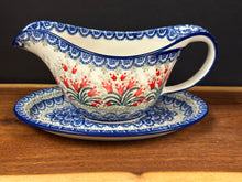 Load image into Gallery viewer, Gravy Boat, 16 oz - Crimson Bell
