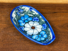 Load image into Gallery viewer, Spoon Rest, Kalich Unikat Blue &amp; White Delight

