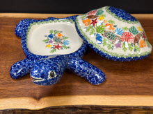 Load image into Gallery viewer, Turtle Figurine w/Removable Lid, Kalich - Shelly
