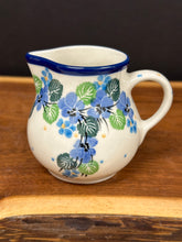Load image into Gallery viewer, Creamer, 6 oz - Spring Viola
