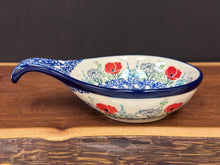 Load image into Gallery viewer, Ladle Rest 4.5” - Red Poppy Garden
