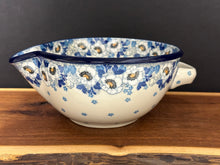 Load image into Gallery viewer, Bowl, Batter 1 Qt. - White Poppy
