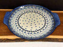 Load image into Gallery viewer, Platter, Round w/ Handles, 11.75&quot; - Silver Lace
