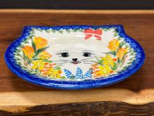 Load image into Gallery viewer, Bowl, Cat-Face Shape - The Cat's Canary
