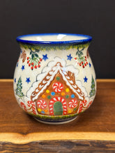 Load image into Gallery viewer, Mug, Bubble XL 18 oz - Unikat Gingerbread House
