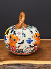 Load image into Gallery viewer, Pumpkin, Unikat Kalich - Stacked Two High
