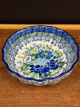 Load image into Gallery viewer, Bowl, Scalloped 4.5&quot; - U5138
