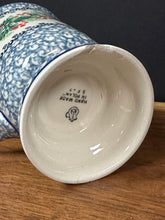 Load image into Gallery viewer, Mug, Pedestal - chipped bottom,  8 oz - Holly Berry
