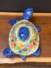 Load image into Gallery viewer, Turtle Figurine w/Removable Lid, Kalich - Shelly
