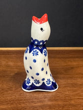 Load image into Gallery viewer, Pie Bird, Kalich - Lace &amp; Dots
