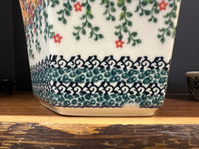 Load image into Gallery viewer, Plant Pot, Hexagon QLTY 2 - Used &amp; Small Paint Error
