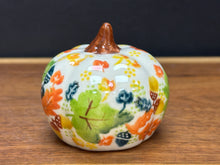 Load image into Gallery viewer, Pumpkin, Tiny - VU497
