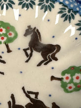 Load image into Gallery viewer, Bowl, Scalloped 4.5&quot; - Brown Horse
