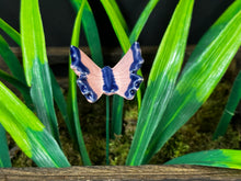 Load image into Gallery viewer, Butterfly on Wire Stem, Pink
