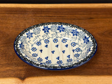 Load image into Gallery viewer, Soap Dish, Oval 5.5” - Silver Lace
