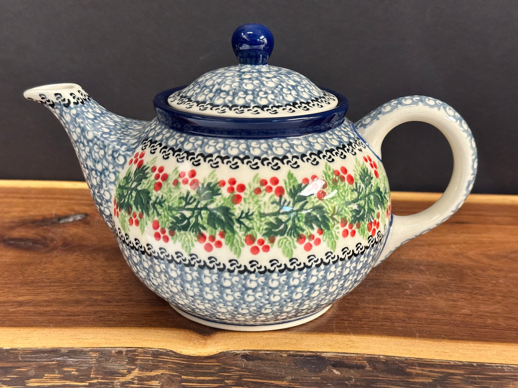 Teapot (1 qt) - Holly Berry