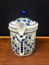 Load image into Gallery viewer, Tea Infuser Mug, Berries on the Vine
