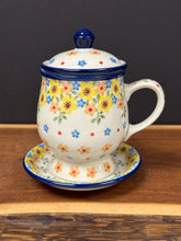 Load image into Gallery viewer, Mug, Tea w/Infuser - Buttercup
