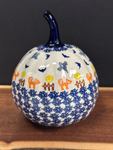Load image into Gallery viewer, Jack O&#39; Lantern Pumpkin, Medium - Haunted Gardens

