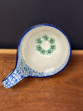 Load image into Gallery viewer, Bowl, Loop Handle Soup - Kiwi
