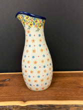 Load image into Gallery viewer, Carafe 40 oz - Buttercup
