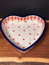 Load image into Gallery viewer, Baker, Heart Shaped
