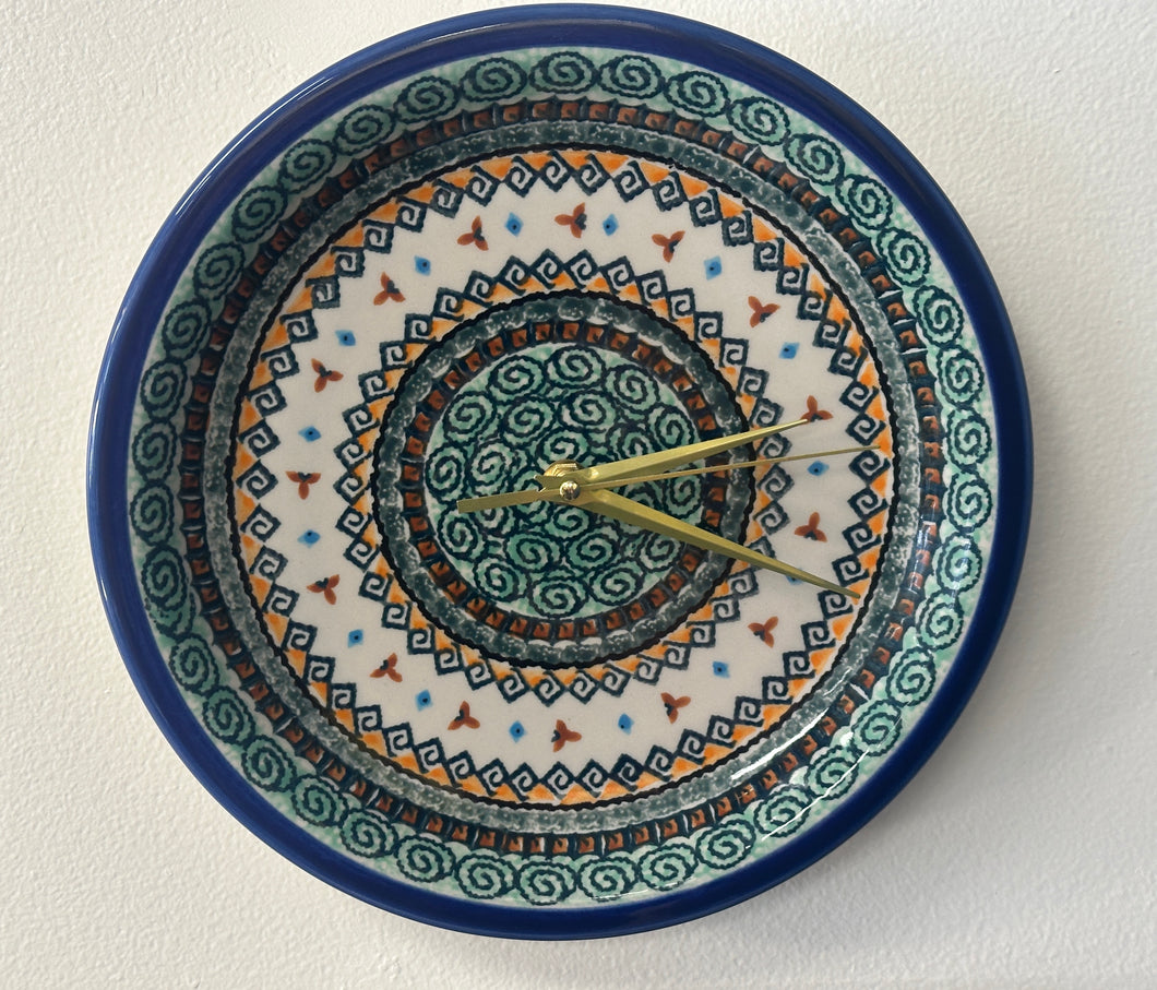 Clock Made from a Pre-Owned Dinner Plate 10.75” - ART114 by Roza Zajak (Unikat)