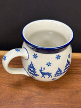 Load image into Gallery viewer, Mug, Bubble 12 oz - Winter Forest
