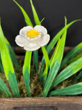Load image into Gallery viewer, Flower, 1 Pc. - Daffodil on 8” Wire Stem - White
