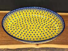 Load image into Gallery viewer, Baker, Oval 12&quot; - 2 Qt. - Sunburst
