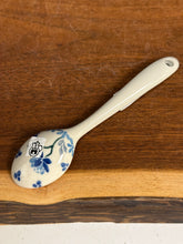 Load image into Gallery viewer, Spoon, Small, 5.25&quot; - Kiwi
